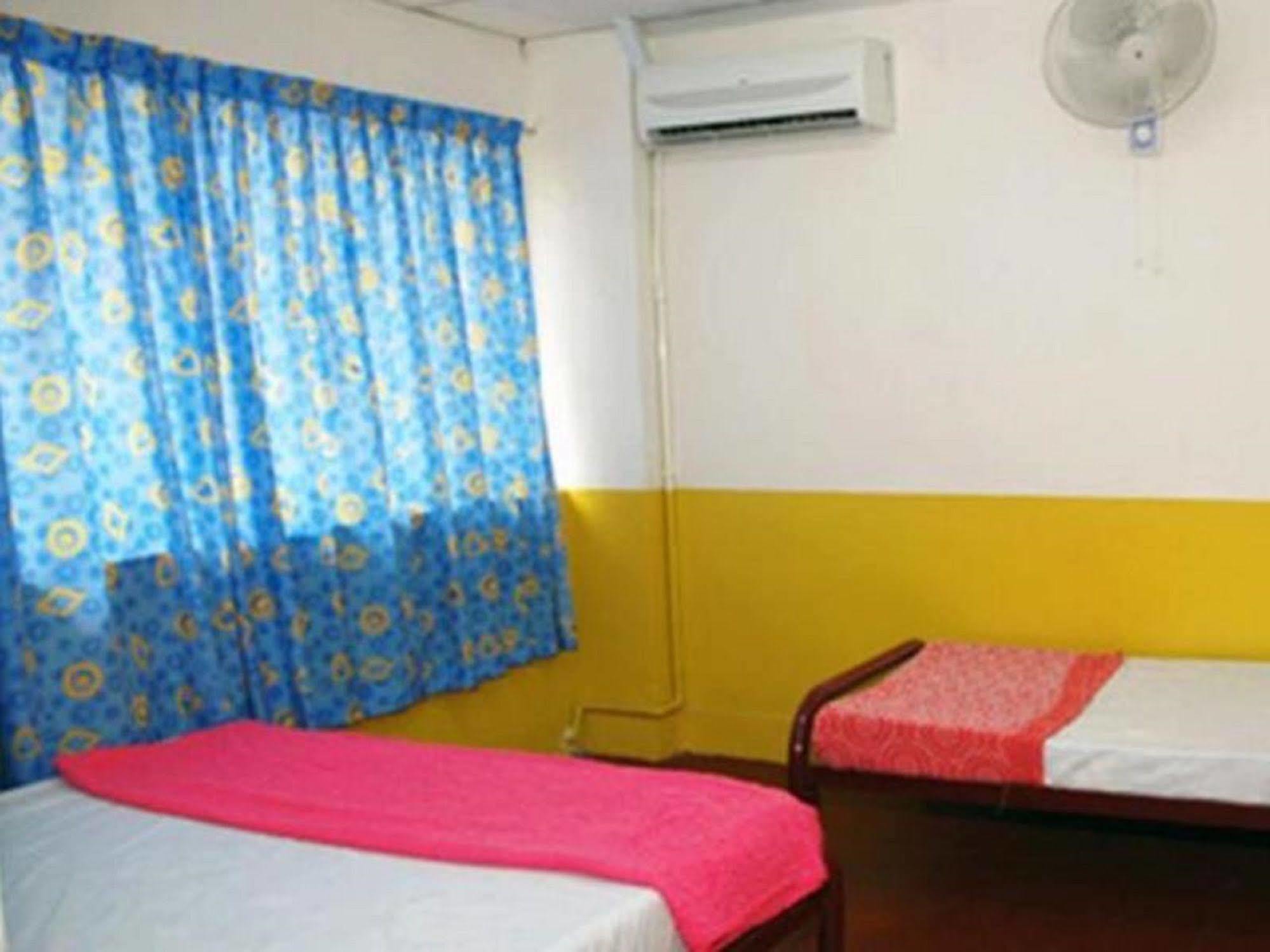 Stay In Lodge Kota Kinabalu Exterior photo