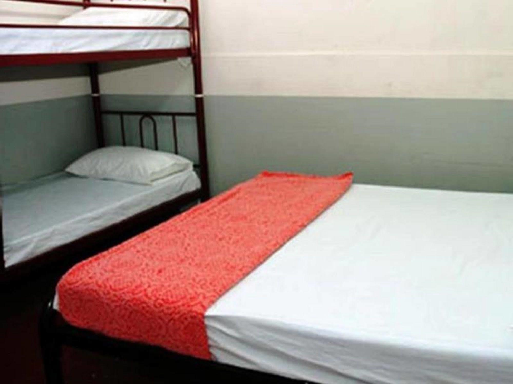 Stay In Lodge Kota Kinabalu Exterior photo
