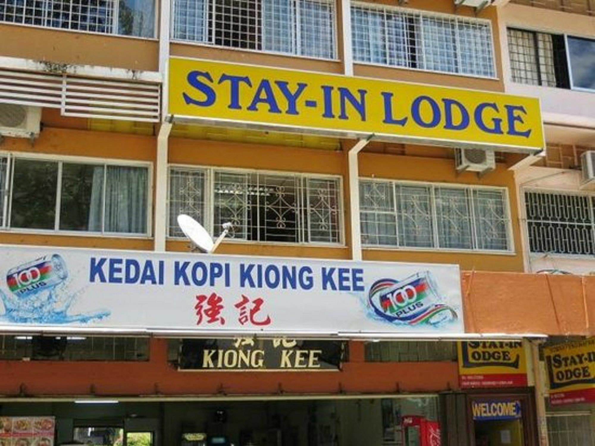 Stay In Lodge Kota Kinabalu Exterior photo